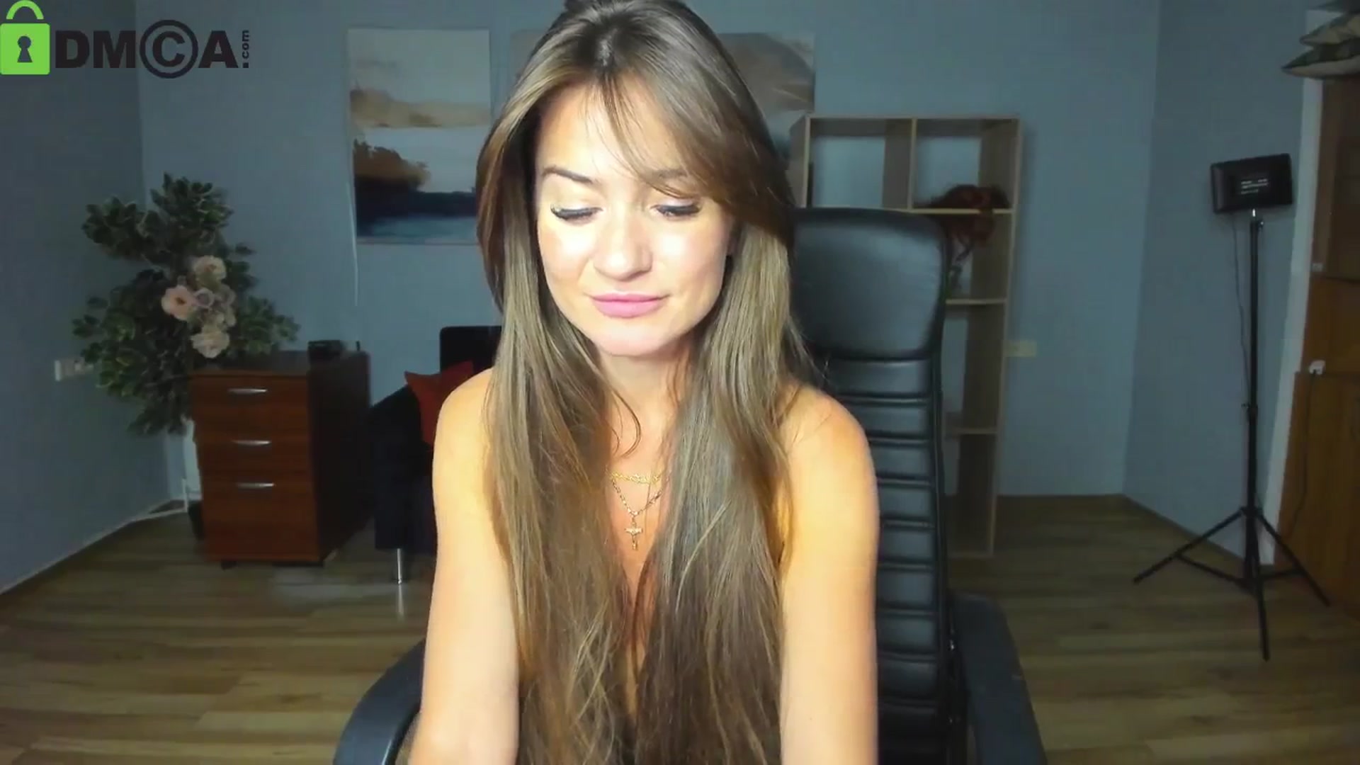 Gallery image thumbnail from Tilly_Casti's myfreecams stream on, 08/16/2025, 17:36 image 14 of 20