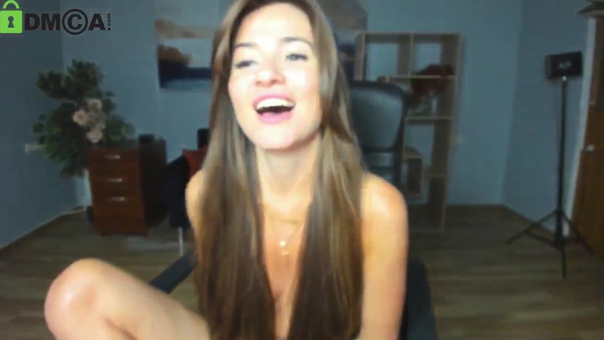 Gallery image thumbnail from Tilly_Casti's myfreecams stream on, 08/16/2025, 18:01 image 12 of 20