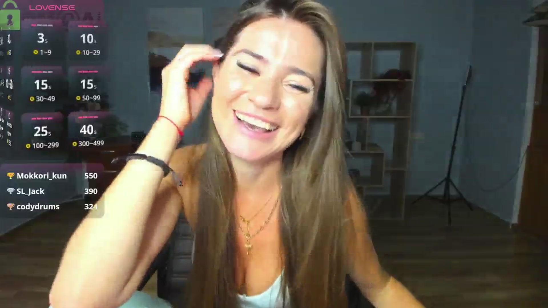 Gallery image thumbnail from Tilly_Casti's myfreecams stream on, 08/17/2025, 17:35 image 11 of 20