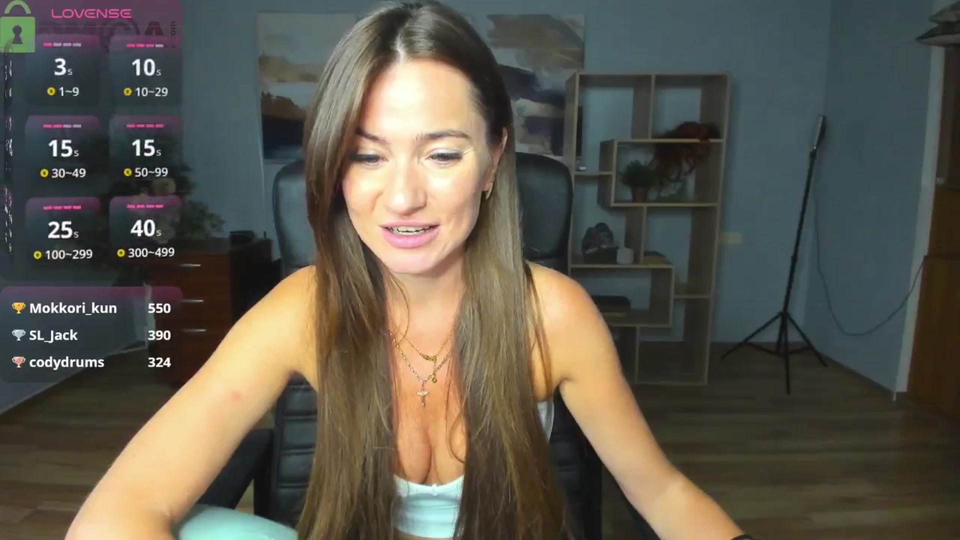 Gallery image thumbnail from Tilly_Casti's myfreecams stream on, 08/17/2025, 17:35 image 7 of 20