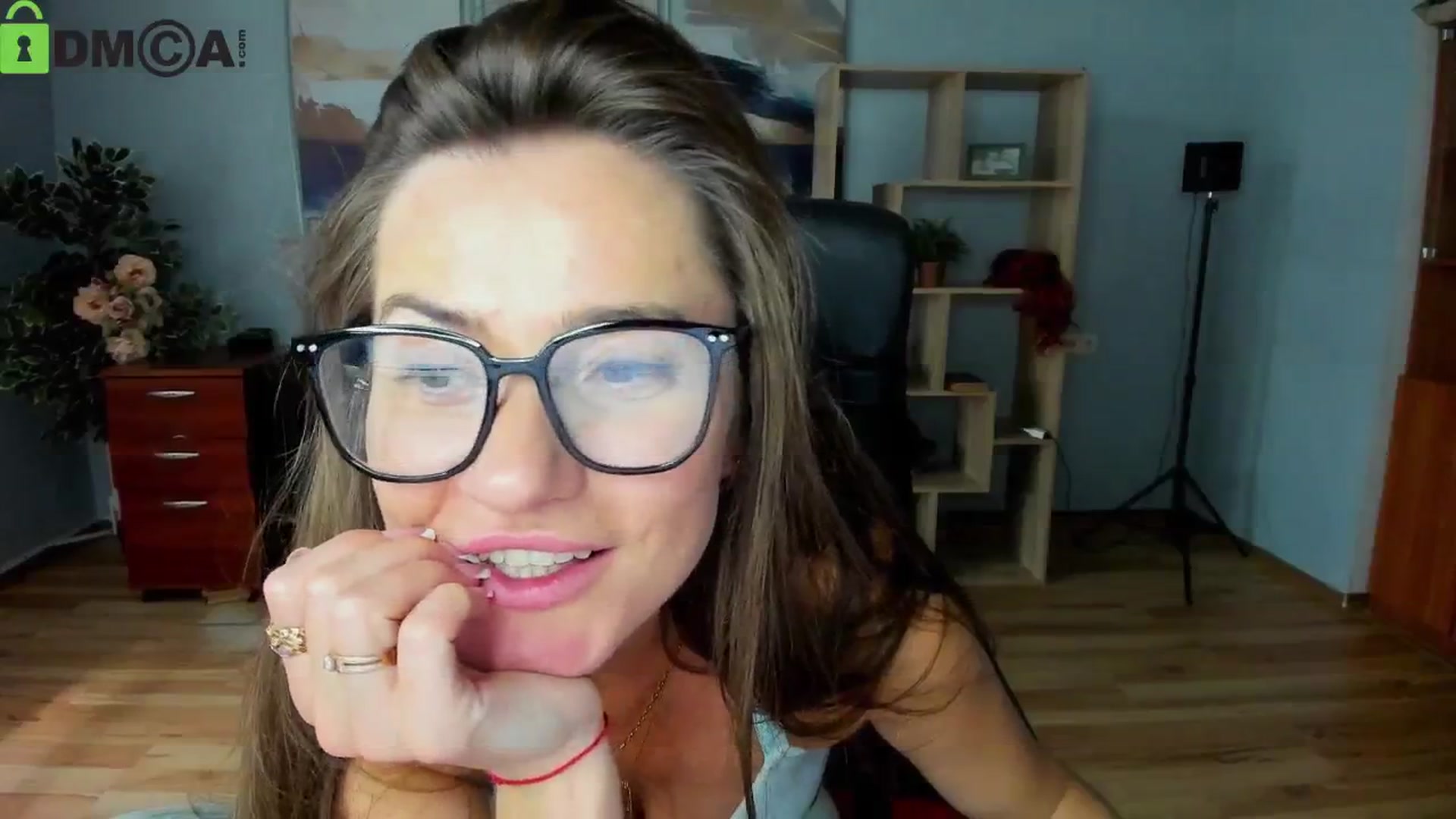 Gallery image thumbnail from Tilly_Casti's myfreecams stream on, 09/11/2025, 12:45 image 13 of 20
