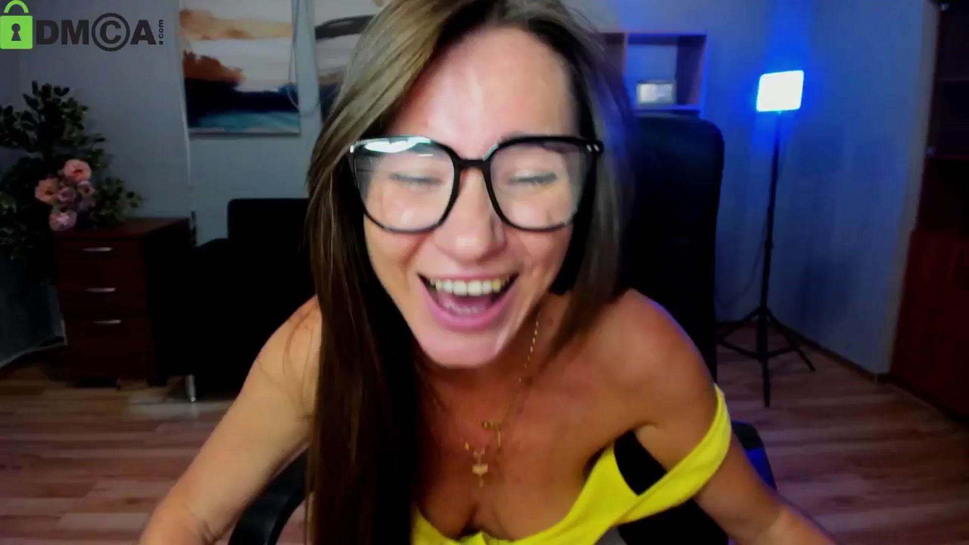 Gallery image thumbnail from Tilly_Casti's myfreecams stream on, 09/14/2025, 18:04 image 3 of 20