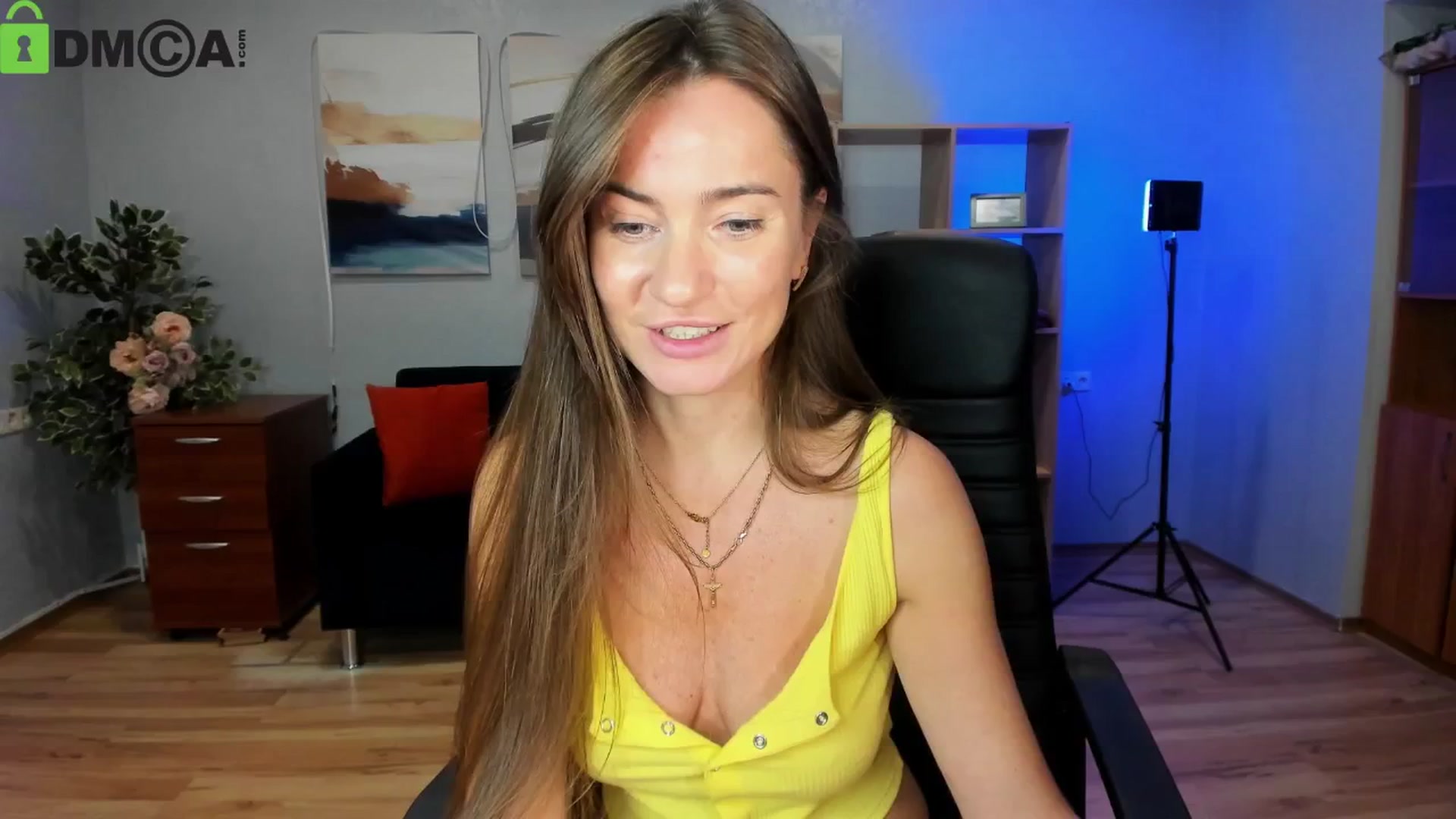Gallery image thumbnail from Tilly_Casti's myfreecams stream on, 09/20/2025, 18:01 image 5 of 20