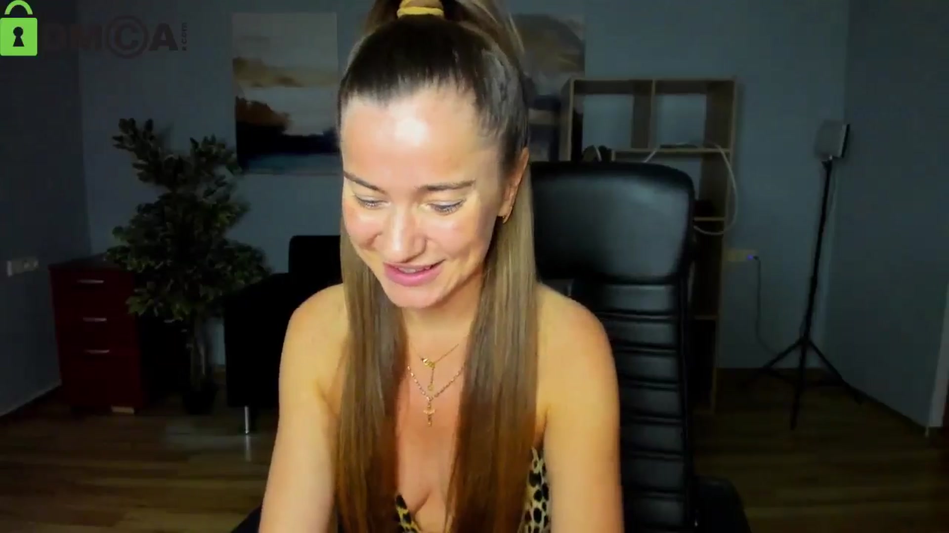Gallery image thumbnail from Tilly_Casti's myfreecams stream on, 10/05/2025, 16:57 image 19 of 20