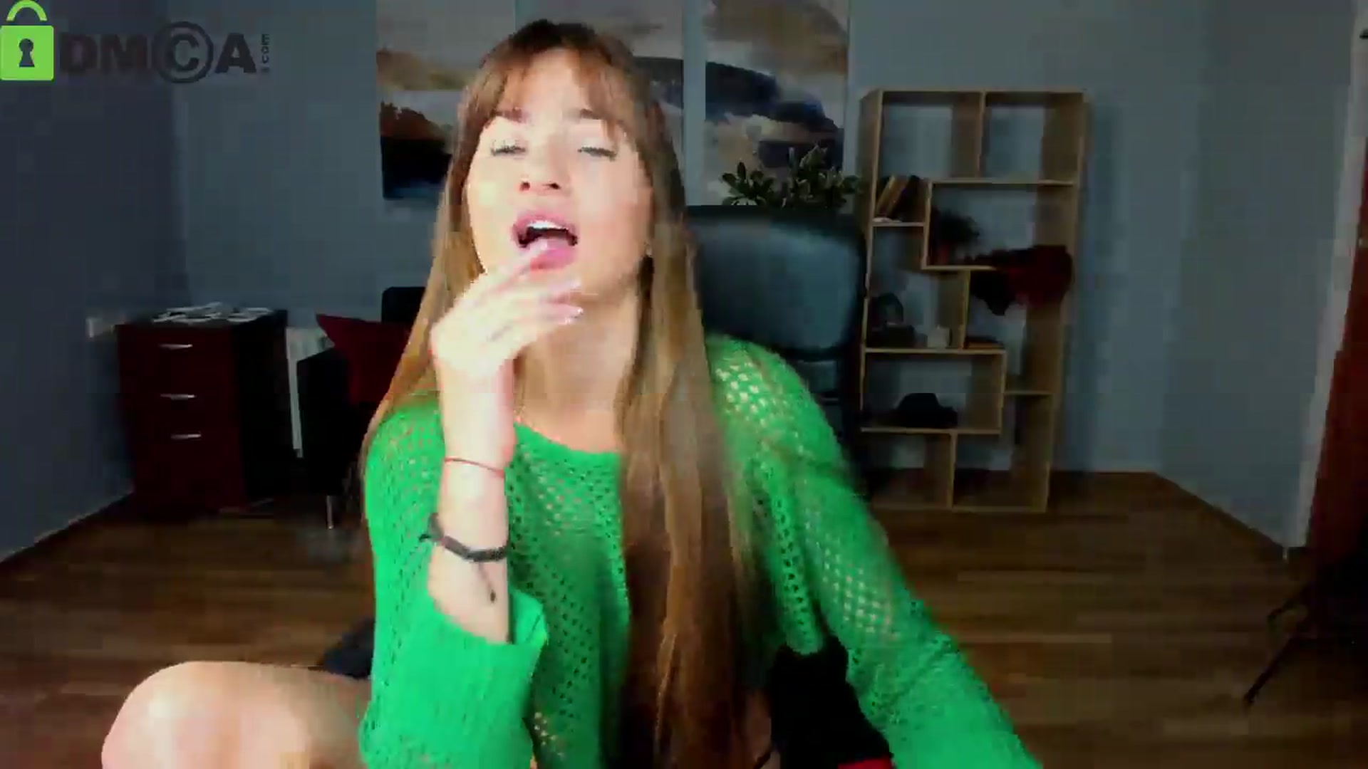 Gallery image thumbnail from Tilly_Casti's myfreecams stream on, 10/19/2025, 15:04 image 4 of 20
