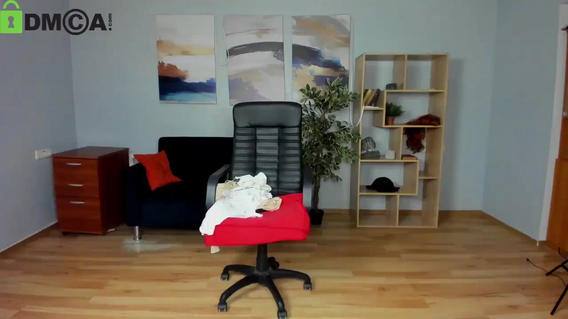 Gallery image thumbnail from Tilly_Casti's myfreecams stream on, 10/31/2025, 19:09 image 13 of 20