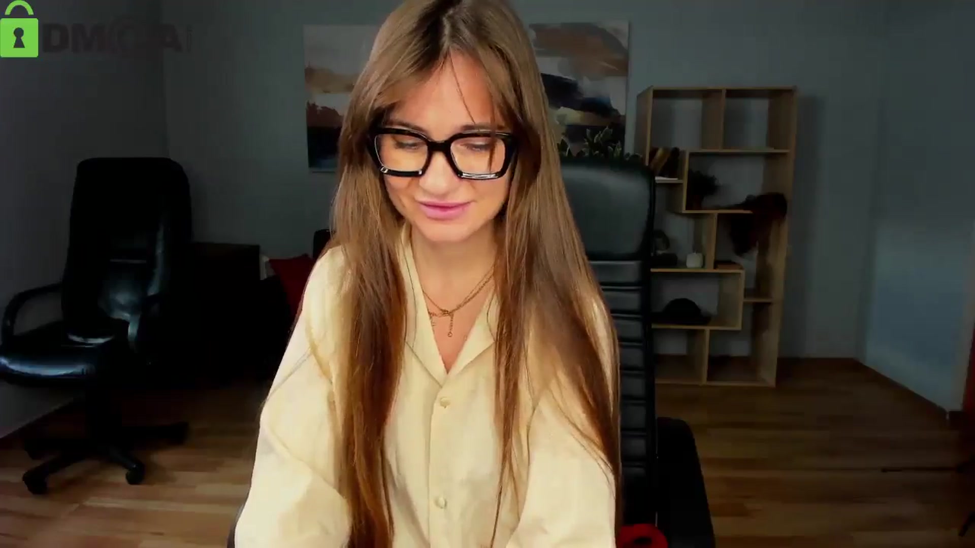 Gallery image thumbnail from Tilly_Casti's myfreecams stream on, 11/12/2025, 12:15 image 9 of 20