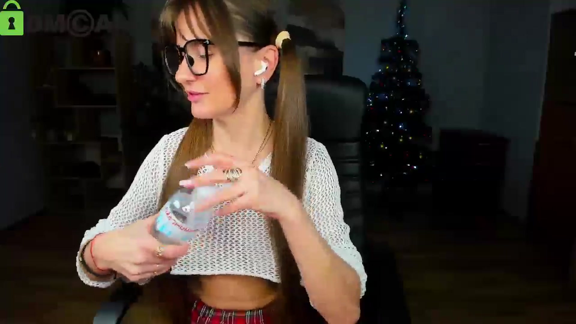 Gallery image thumbnail from Tilly_Casti's myfreecams stream on, 12/12/2025, 16:48 image 6 of 20