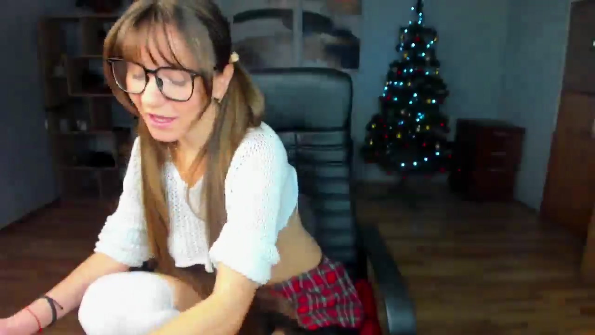 Gallery image thumbnail from Tilly_Casti's myfreecams stream on, 12/17/2025, 14:39 image 8 of 20