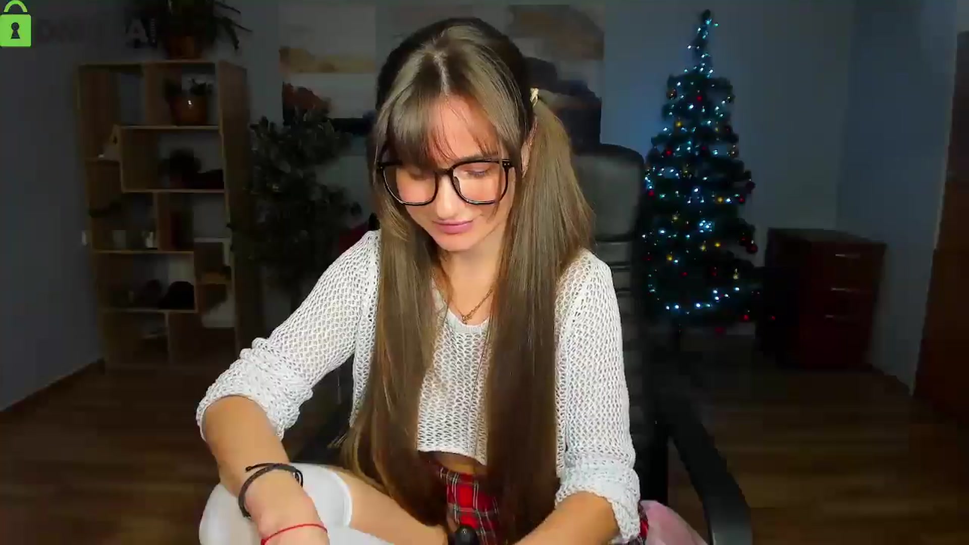 Gallery image thumbnail from Tilly_Casti's myfreecams stream on, 12/21/2025, 13:38 image 8 of 20