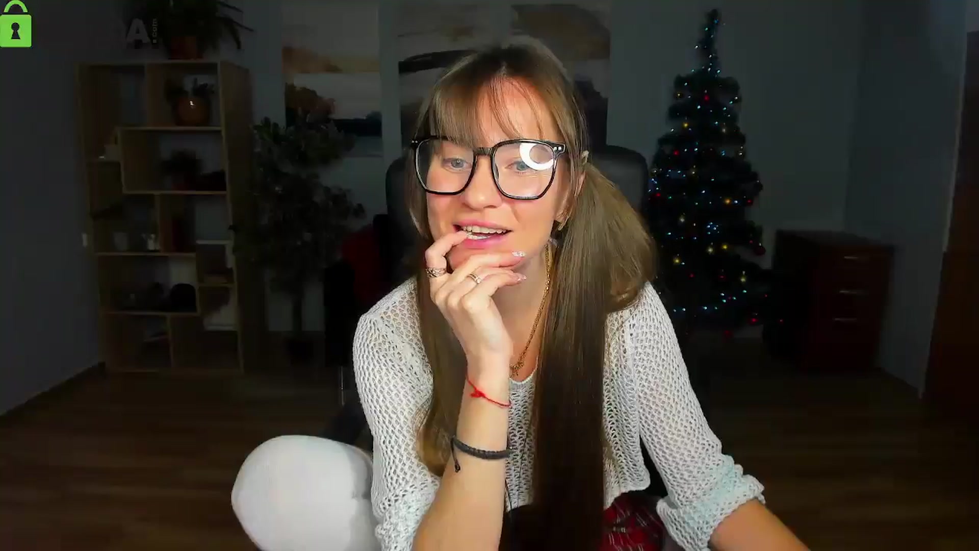Gallery image thumbnail from Tilly_Casti's myfreecams stream on, 12/21/2025, 13:38 image 5 of 20