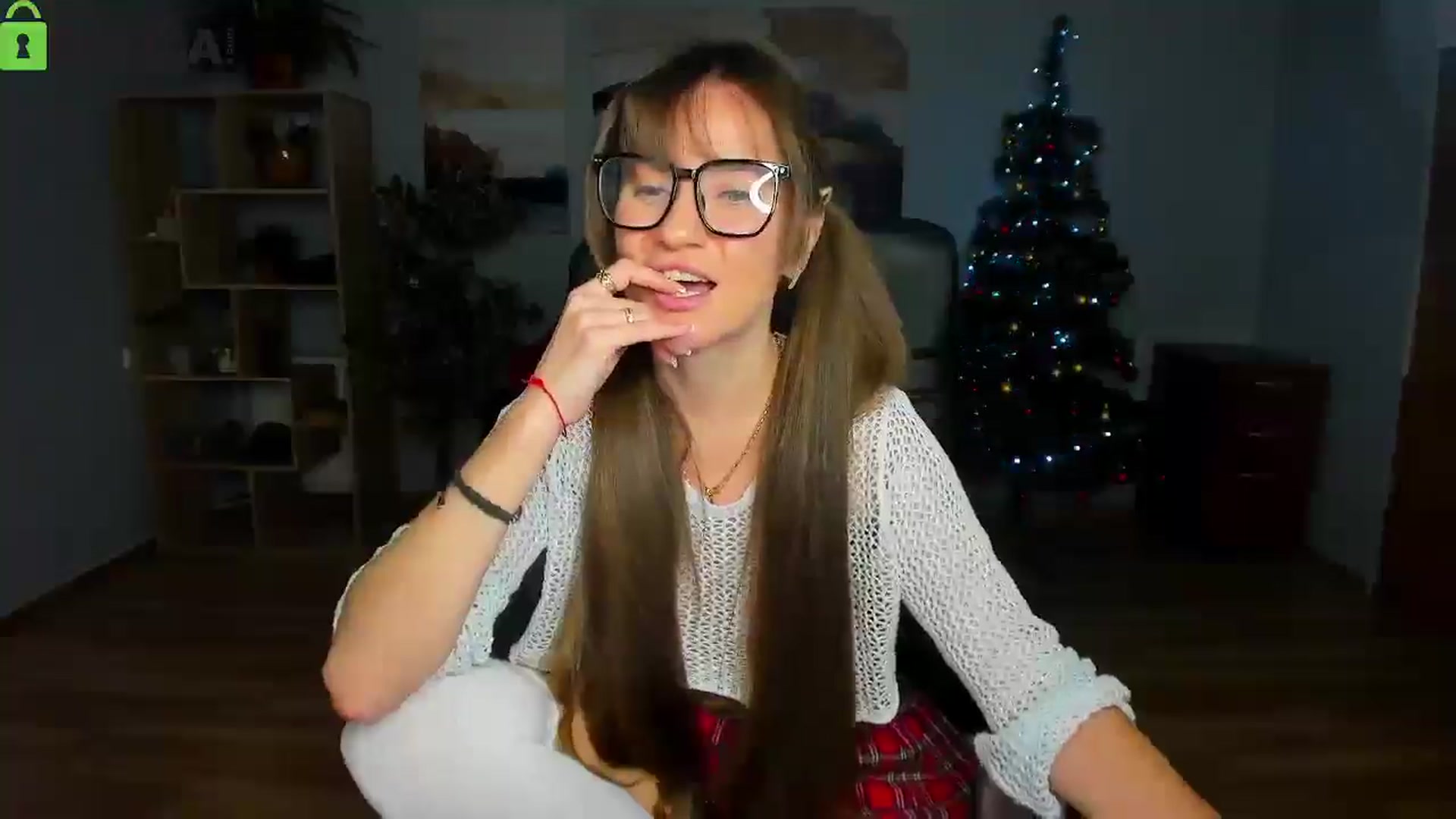 Gallery image thumbnail from Tilly_Casti's myfreecams stream on, 12/21/2025, 13:38 image 6 of 20