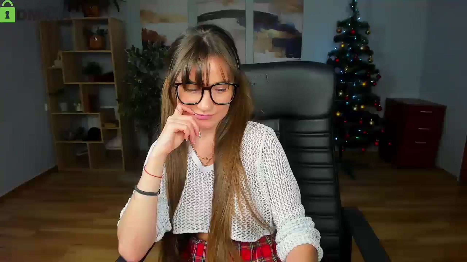 Gallery image thumbnail from Tilly_Casti's myfreecams stream on, 12/21/2025, 16:40 image 19 of 20