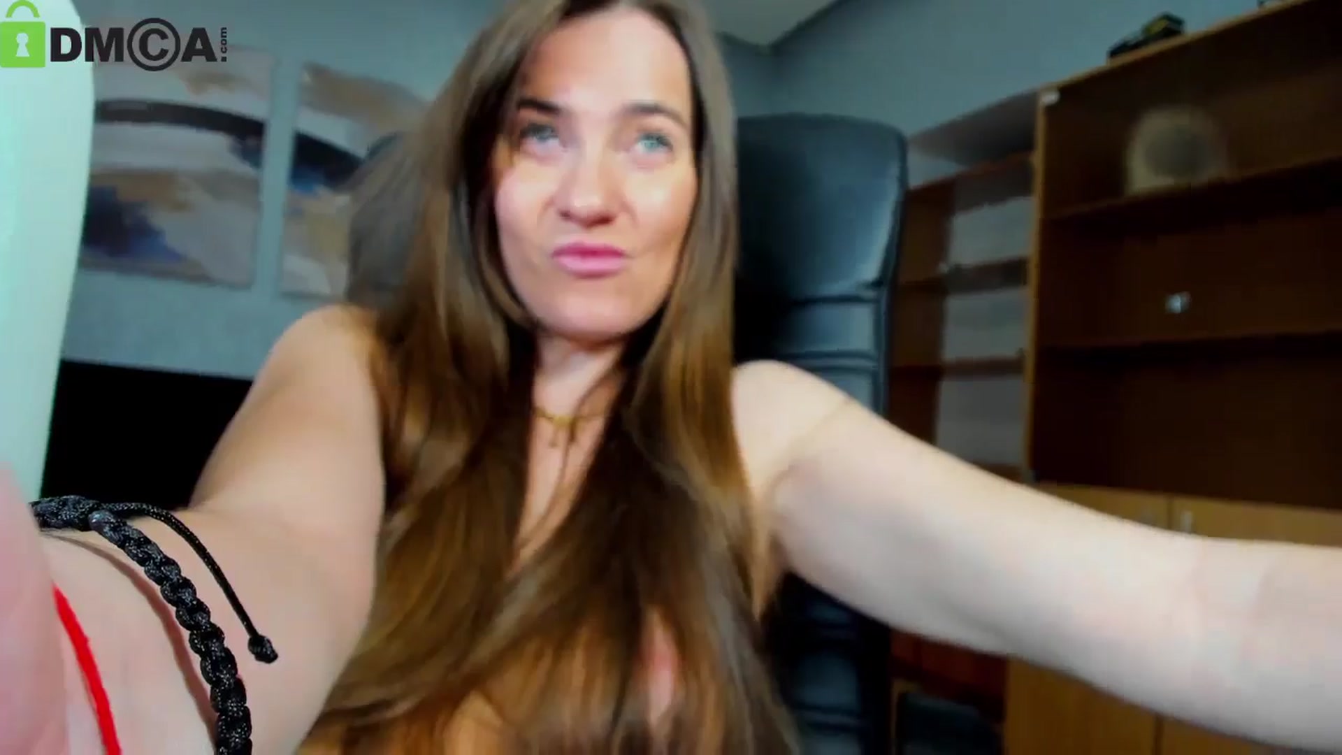 Gallery image thumbnail from Tilly_Casti's myfreecams stream on, 02/12/2026, 17:03 image 7 of 20