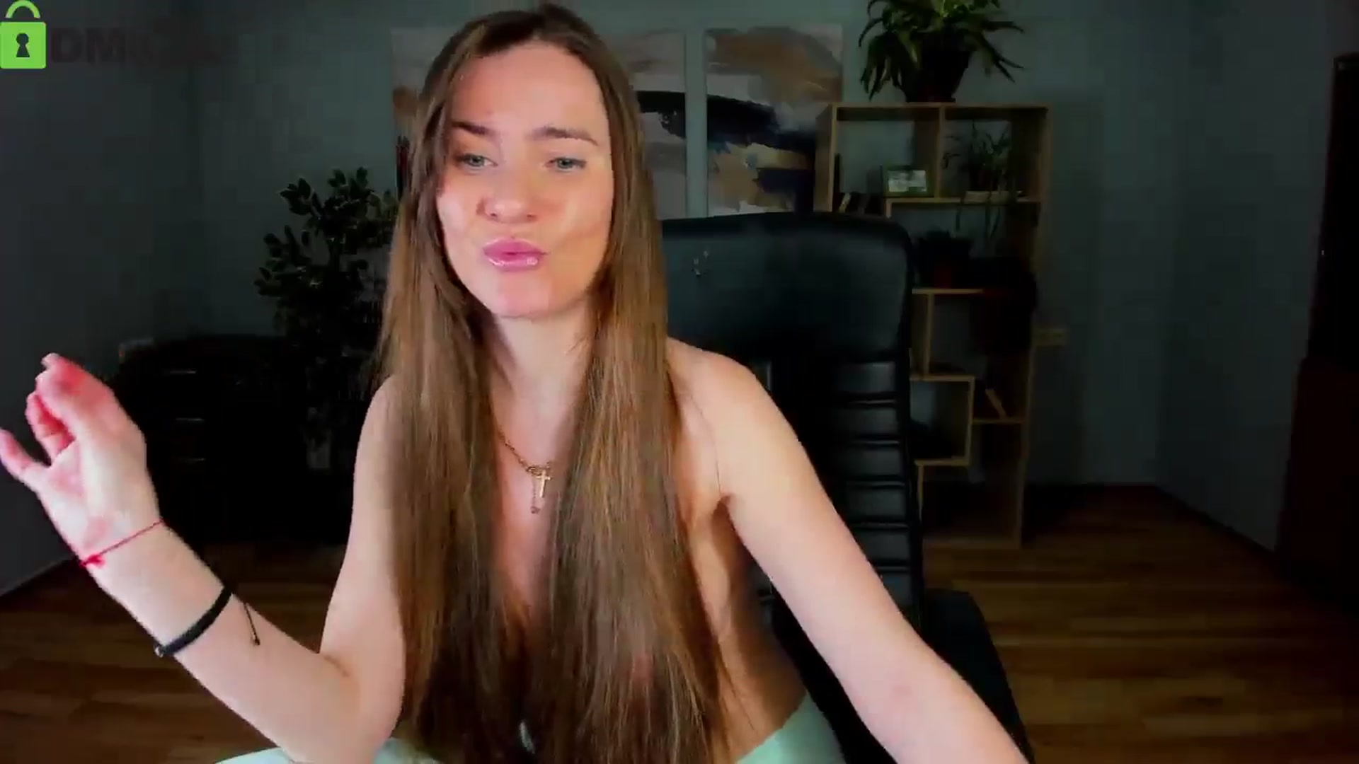 Gallery image thumbnail from Tilly_Casti's myfreecams stream on, 02/12/2026, 17:03 image 14 of 20