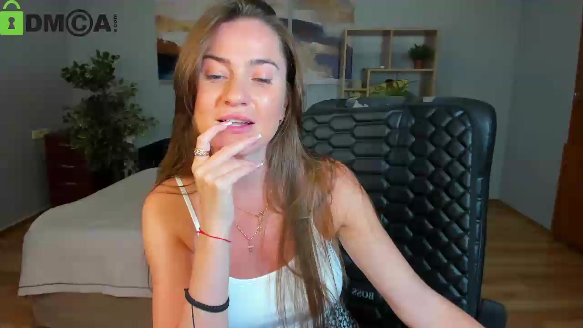 Gallery image thumbnail from Tilly_Casti's myfreecams stream on, 08/20/2026, 17:22 image 17 of 20