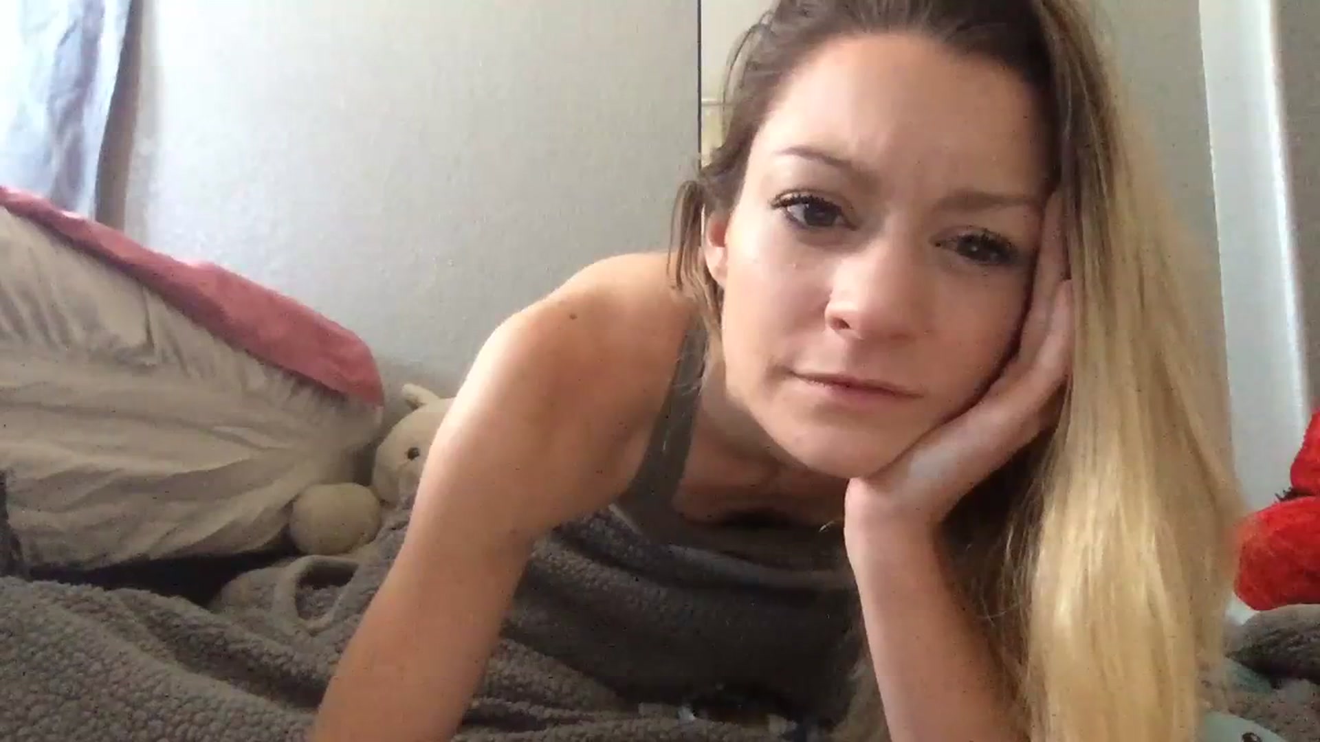 Gallery image thumbnail from TinaColbyCams's myfreecams stream on, 01/14/2024, 21:16 image 8 of 20