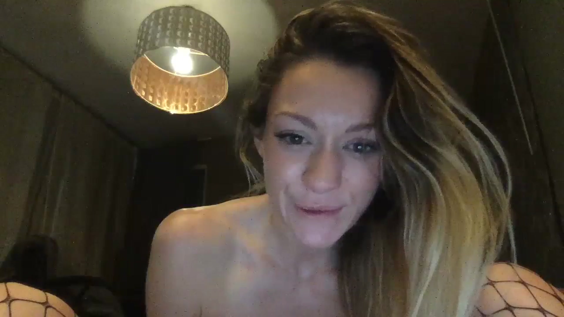 Gallery image thumbnail from TinaColbyCams's myfreecams stream on, 02/04/2024, 10:19 image 17 of 20