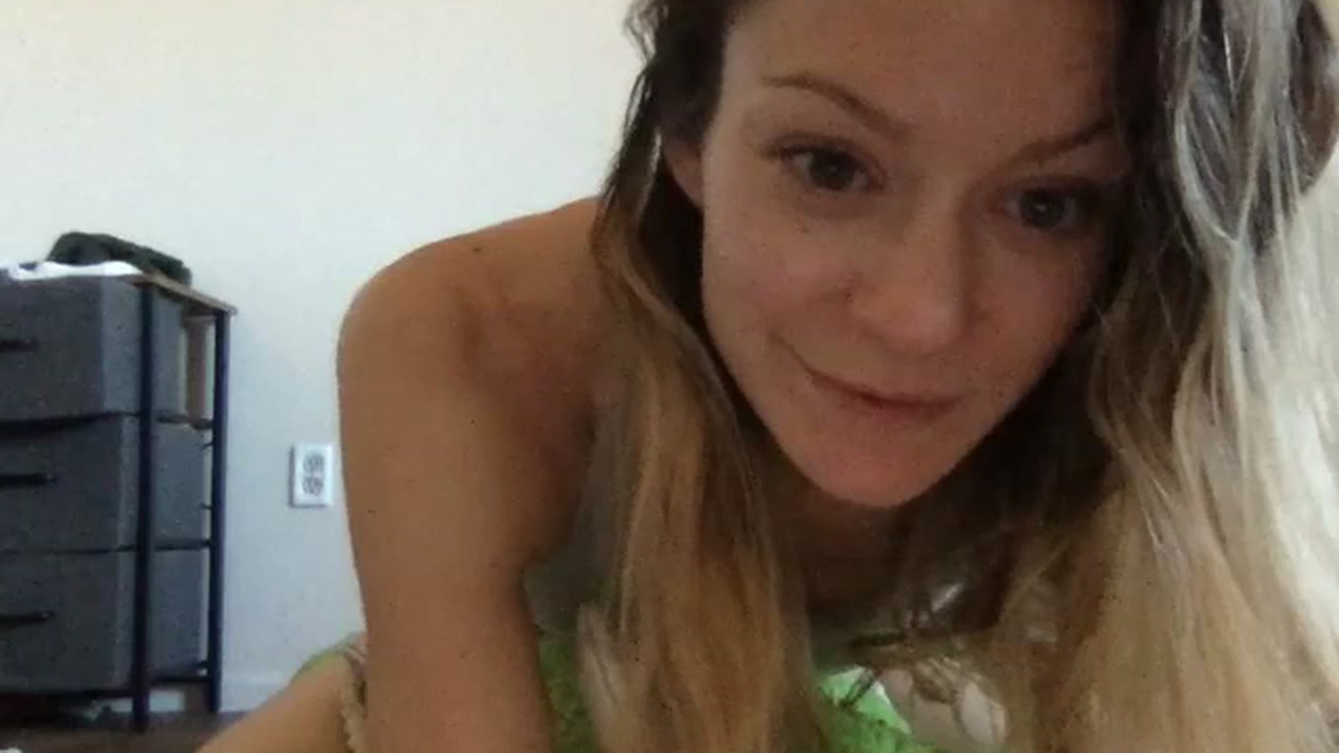 Gallery image thumbnail from TinaColbyCams's myfreecams stream on, 03/02/2024, 23:10 image 11 of 20