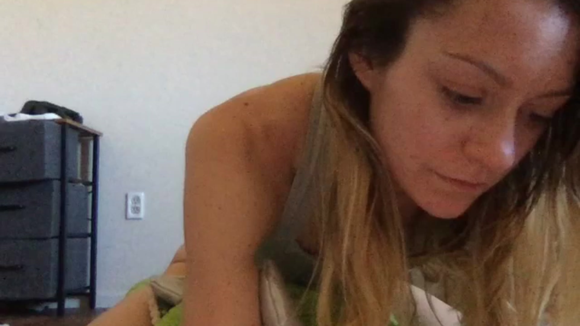 Gallery image thumbnail from TinaColbyCams's myfreecams stream on, 03/02/2024, 23:10 image 9 of 20