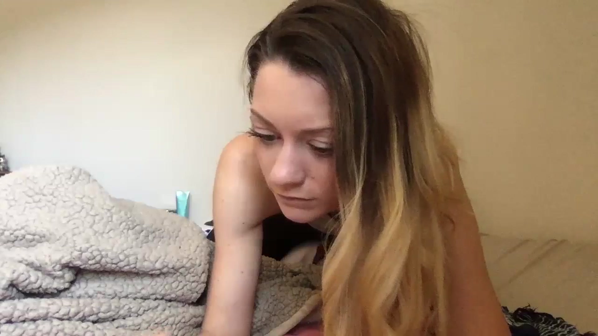 Gallery image thumbnail from TinaColbyCams's myfreecams stream on, 03/05/2024, 19:38 image 11 of 20