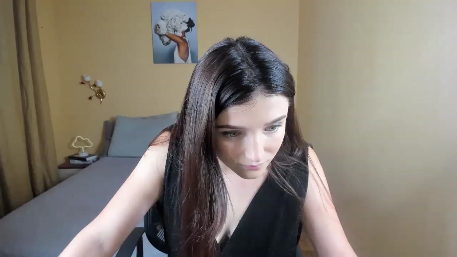 Gallery image thumbnail from TinaFerrell's myfreecams stream on, 06/05/2023, 23:18 image 6 of 20