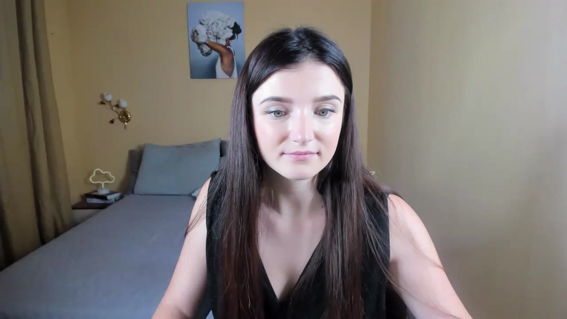 Gallery image thumbnail from TinaFerrell's myfreecams stream on, 06/05/2023, 23:54 image 3 of 20