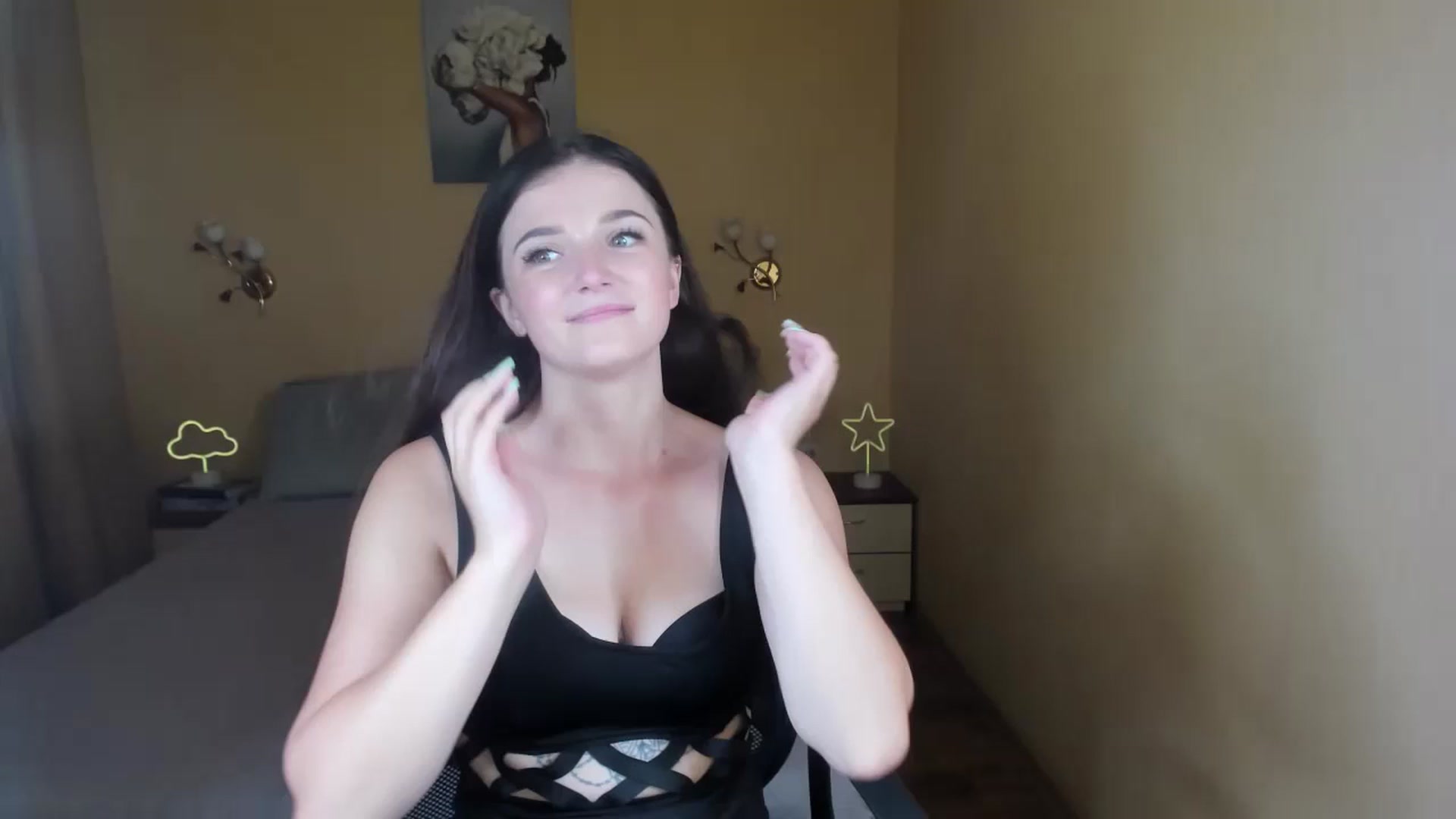 Gallery image thumbnail from TinaFerrell's myfreecams stream on, 07/07/2023, 17:31 image 12 of 20