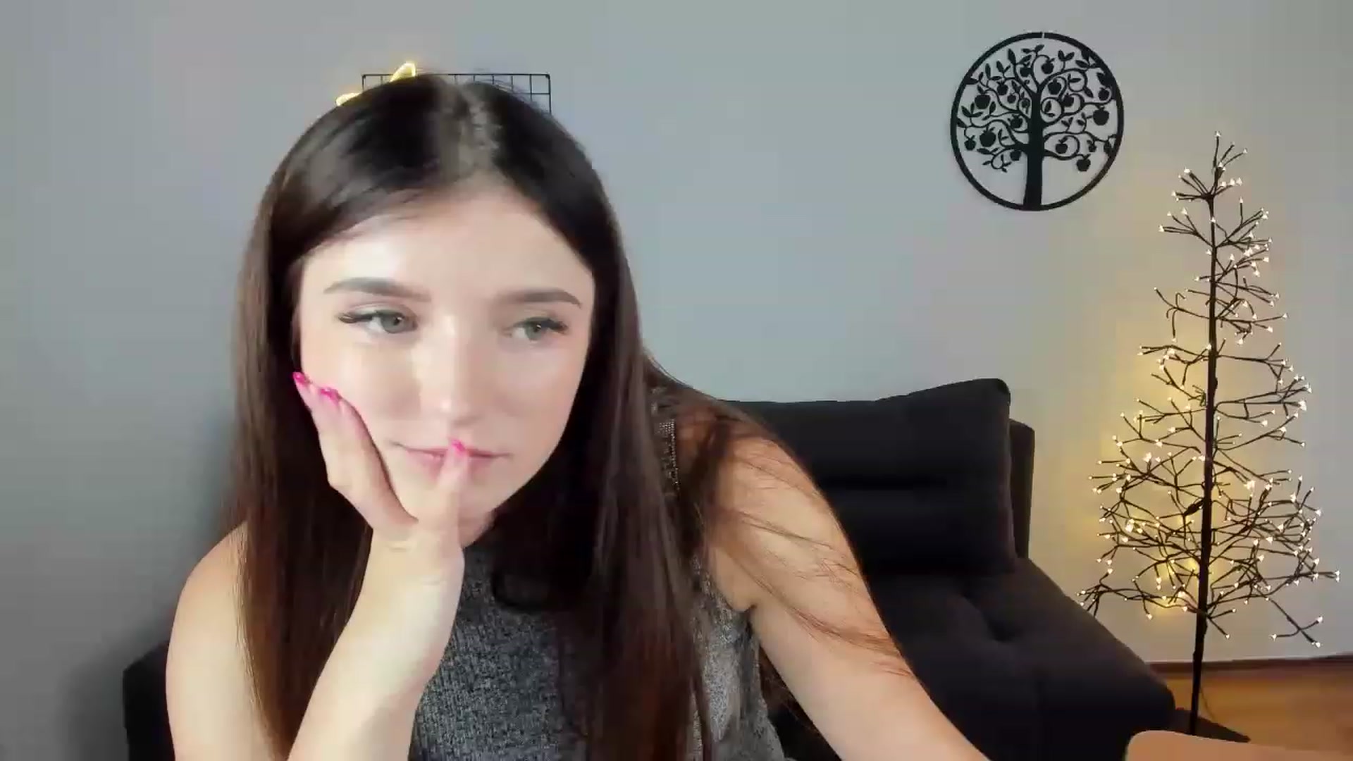 Gallery image thumbnail from TinaFerrell's myfreecams stream on, 07/11/2023, 14:11 image 3 of 20