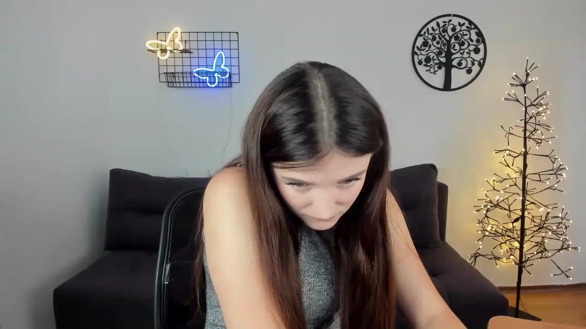 Gallery image thumbnail from TinaFerrell's myfreecams stream on, 07/11/2023, 14:11 image 12 of 20
