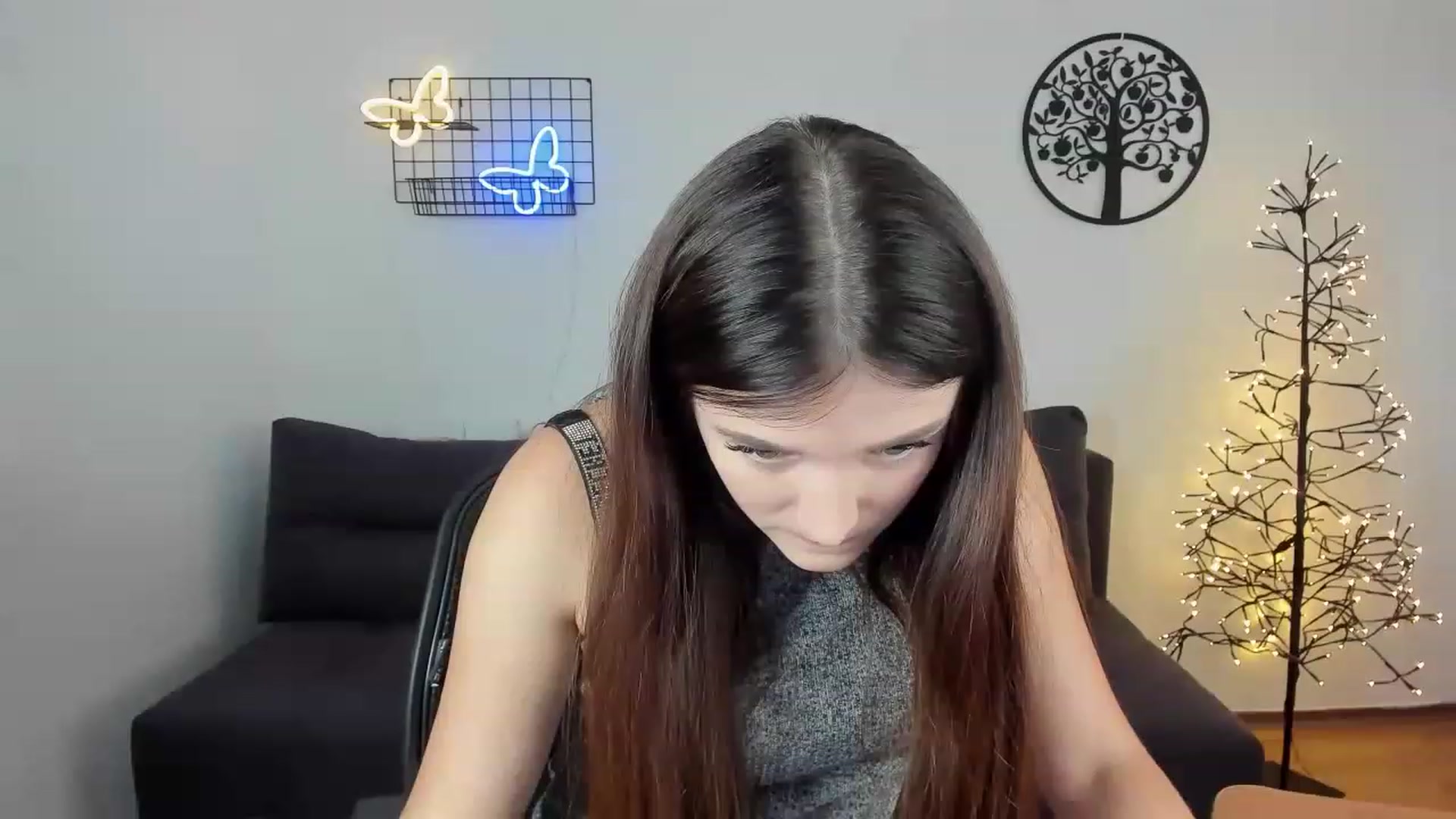 Gallery image thumbnail from TinaFerrell's myfreecams stream on, 07/11/2023, 14:11 image 17 of 20