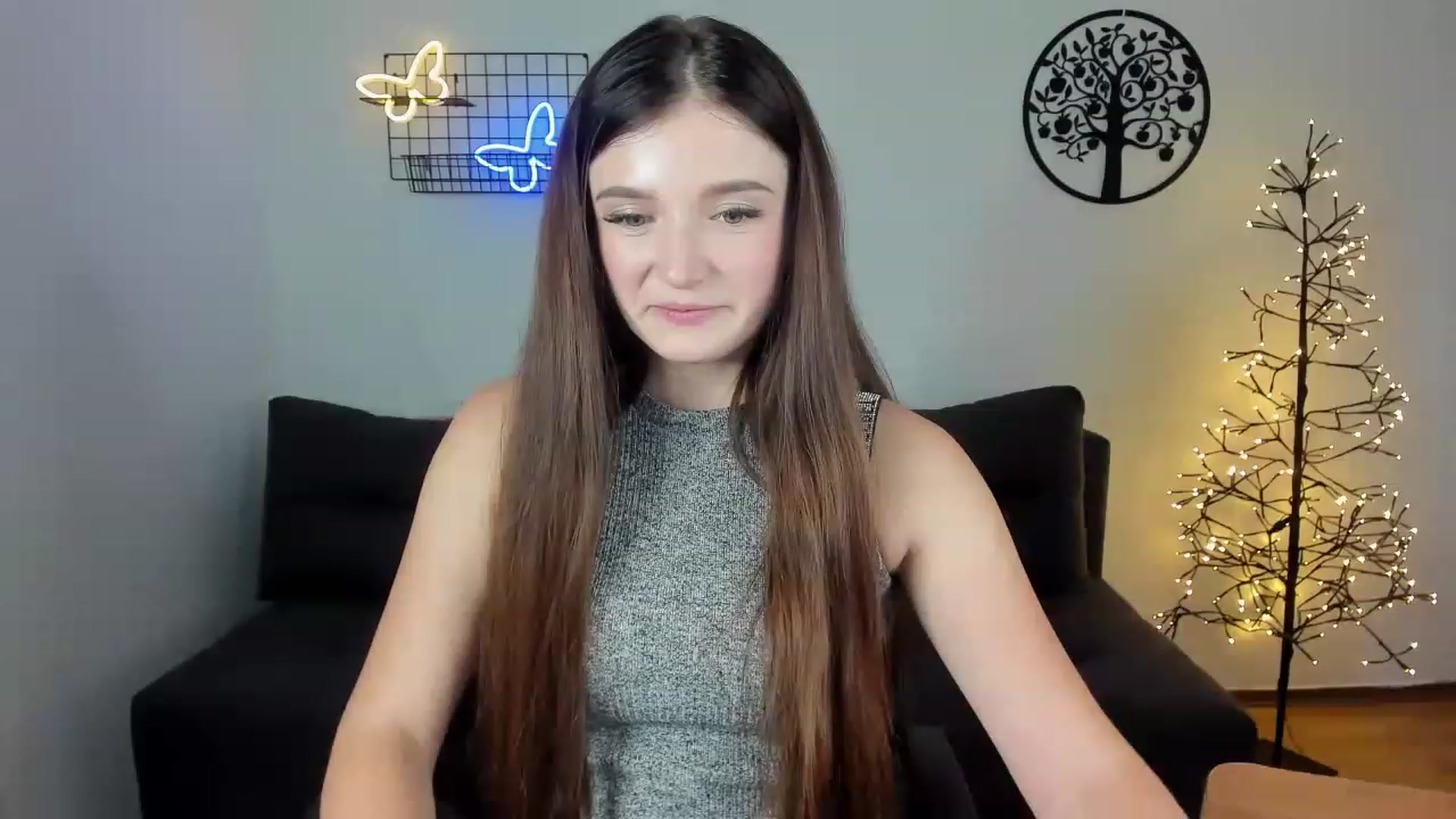 Gallery image thumbnail from TinaFerrell's myfreecams stream on, 07/11/2023, 17:37 image 9 of 20
