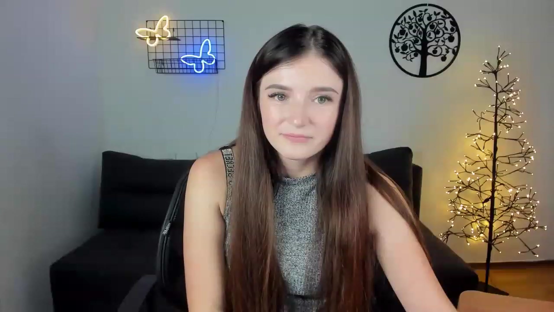 Gallery image thumbnail from TinaFerrell's myfreecams stream on, 07/11/2023, 17:37 image 12 of 20