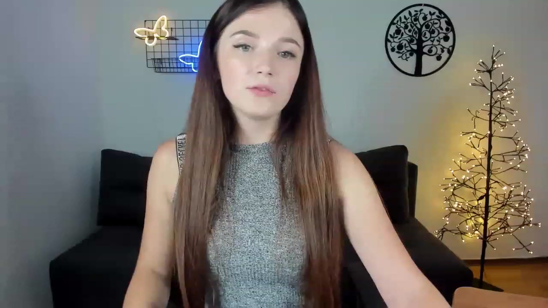 Gallery image thumbnail from TinaFerrell's myfreecams stream on, 07/11/2023, 17:37 image 14 of 20