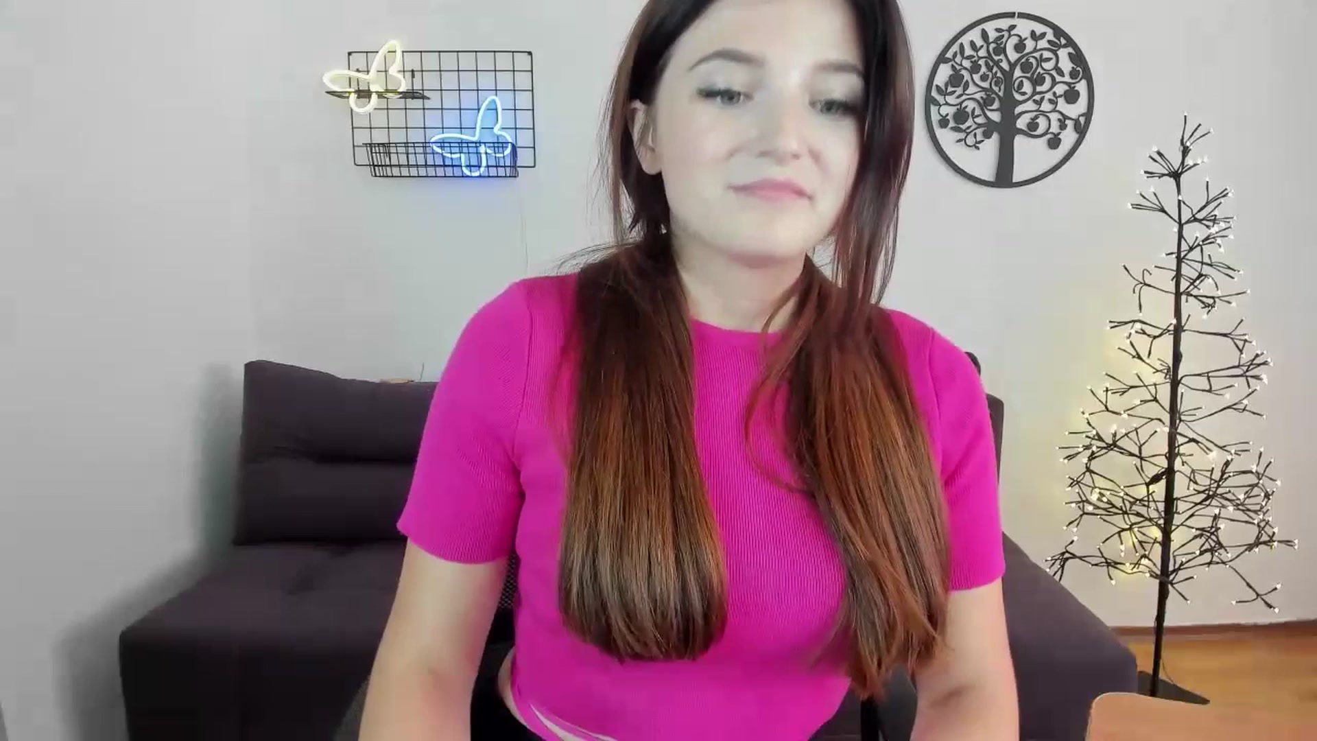 Gallery image thumbnail from TinaFerrell's myfreecams stream on, 07/12/2023, 08:27 image 16 of 20