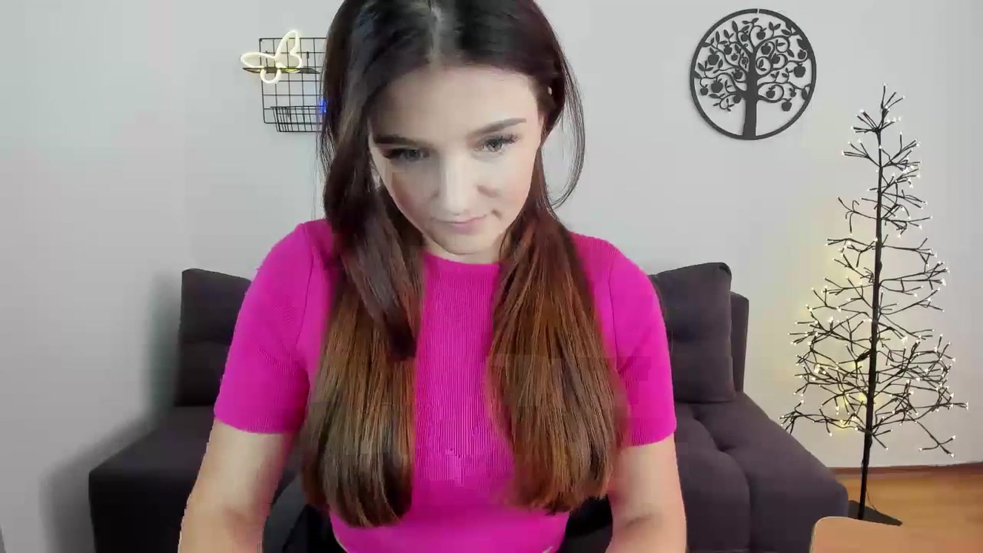 Gallery image thumbnail from TinaFerrell's myfreecams stream on, 07/12/2023, 08:27 image 10 of 20