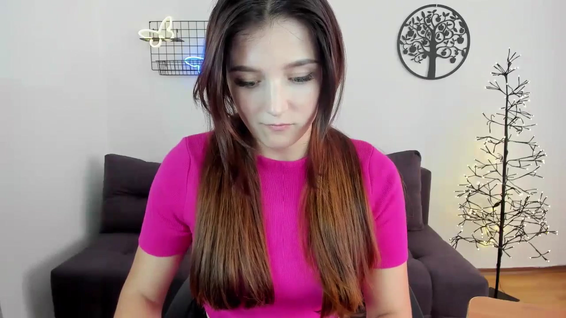 Gallery image thumbnail from TinaFerrell's myfreecams stream on, 07/12/2023, 08:27 image 3 of 20