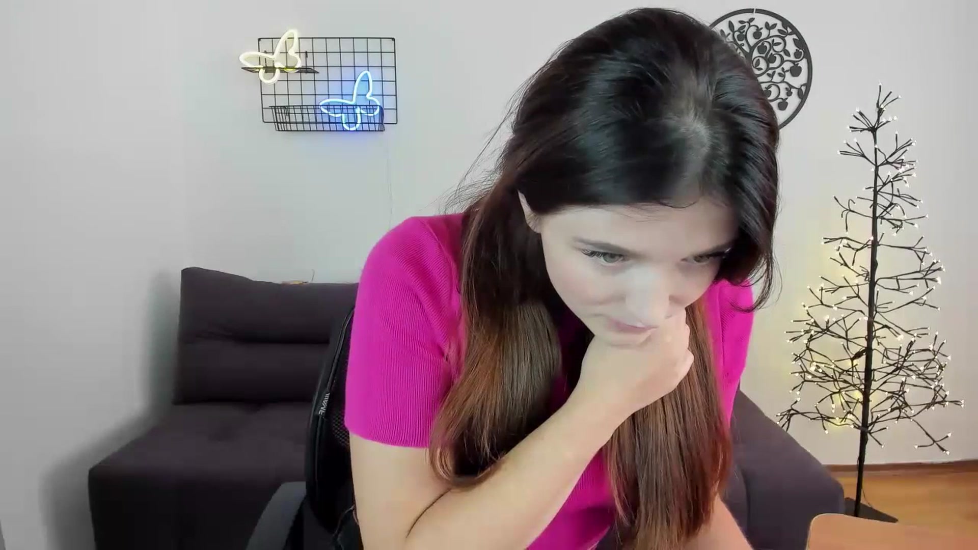 Gallery image thumbnail from TinaFerrell's myfreecams stream on, 07/12/2023, 08:27 image 14 of 20