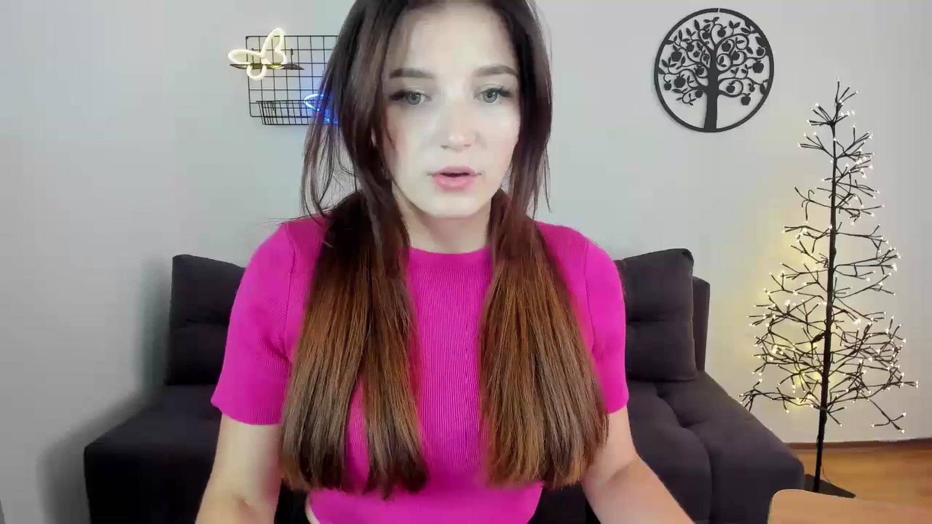 Gallery image thumbnail from TinaFerrell's myfreecams stream on, 07/12/2023, 08:27 image 5 of 20