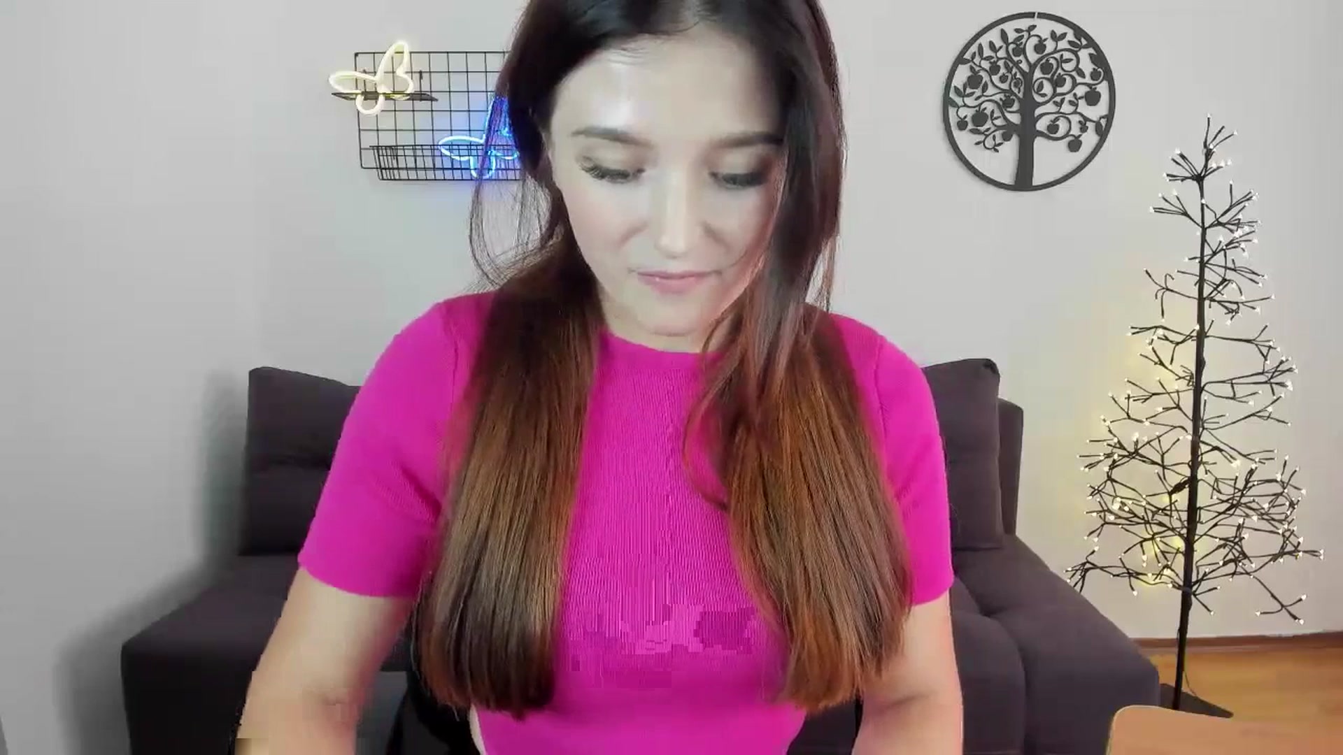Gallery image thumbnail from TinaFerrell's myfreecams stream on, 07/12/2023, 08:27 image 13 of 20