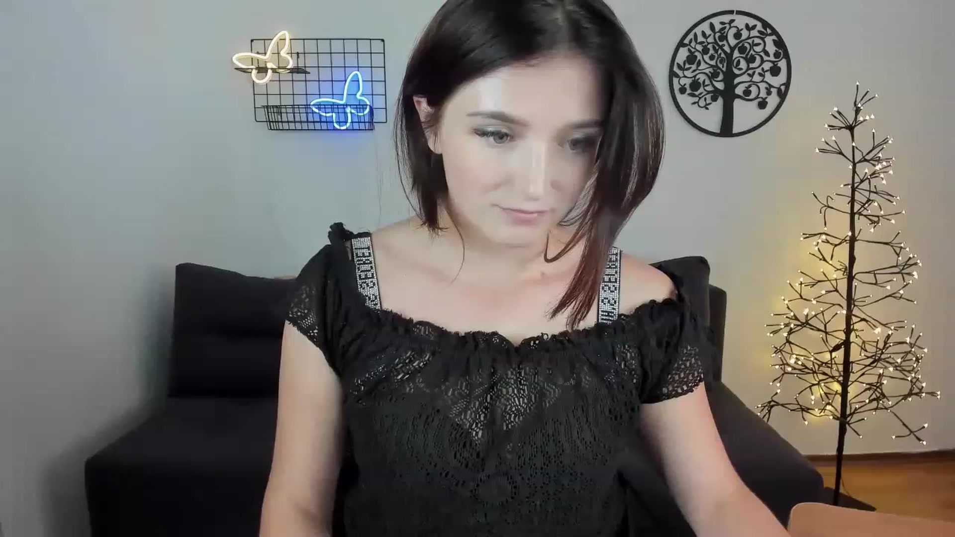Gallery image thumbnail from TinaFerrell's myfreecams stream on, 07/12/2023, 11:37 image 3 of 20