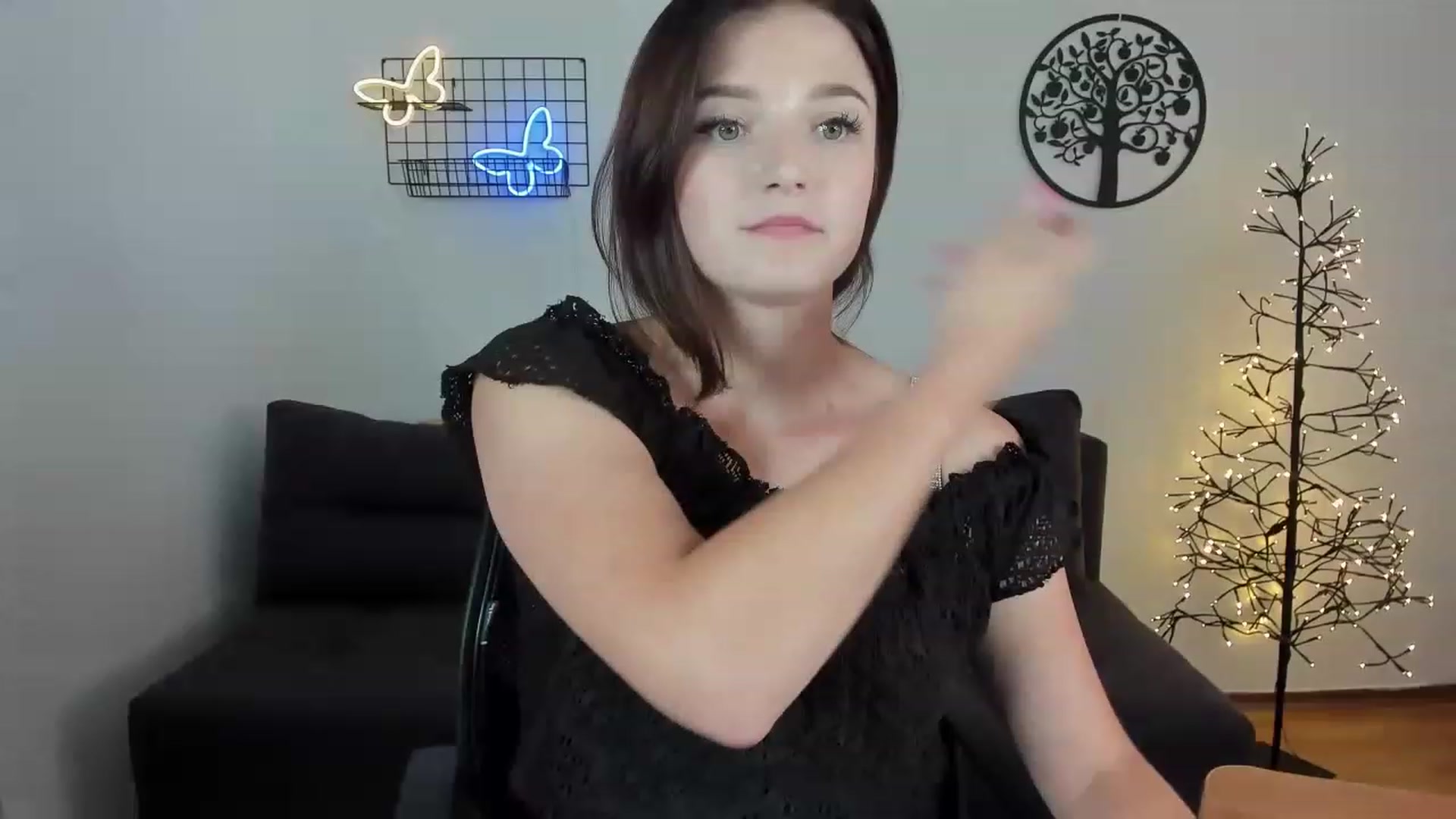 Gallery image thumbnail from TinaFerrell's myfreecams stream on, 07/12/2023, 11:37 image 2 of 20