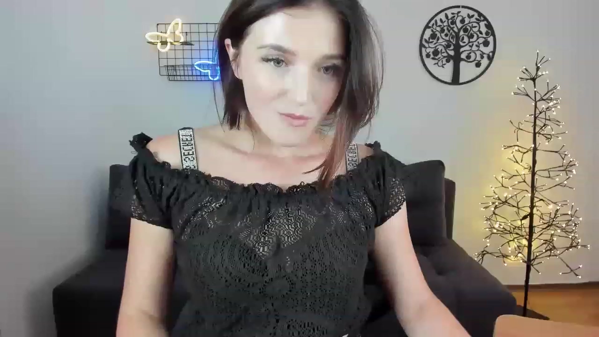 Gallery image thumbnail from TinaFerrell's myfreecams stream on, 07/12/2023, 11:37 image 9 of 20