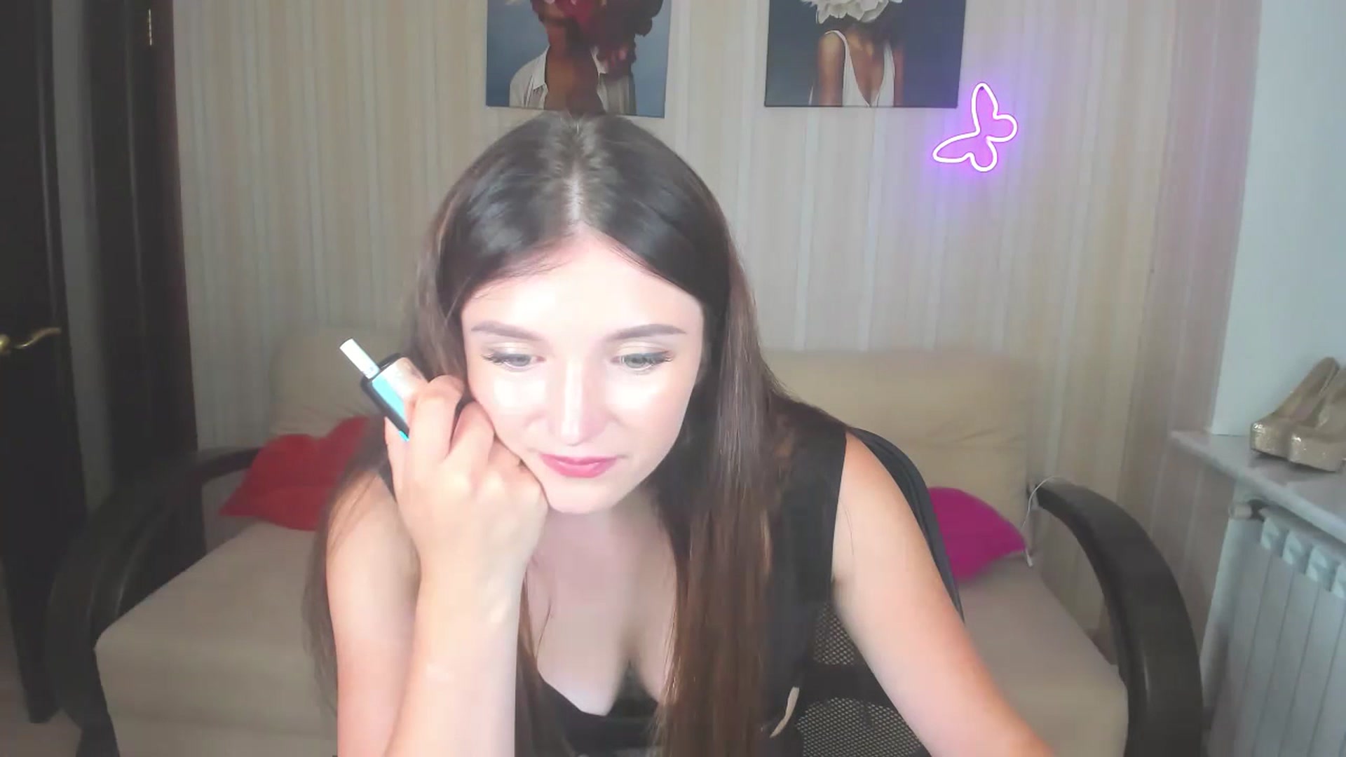 Gallery image thumbnail from TinaFerrell's myfreecams stream on, 07/17/2023, 02:47 image 4 of 20