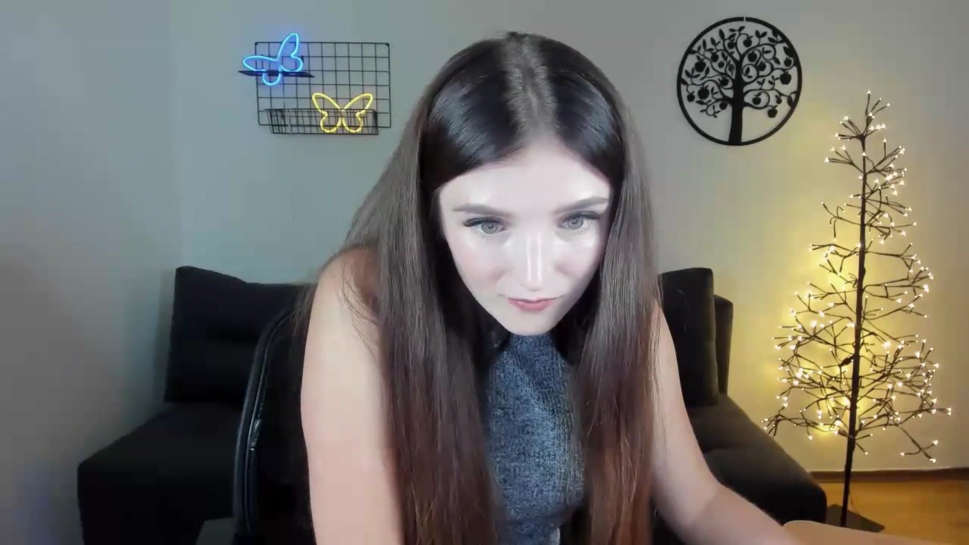 Gallery image thumbnail from TinaFerrell's myfreecams stream on, 07/17/2023, 20:09 image 16 of 20