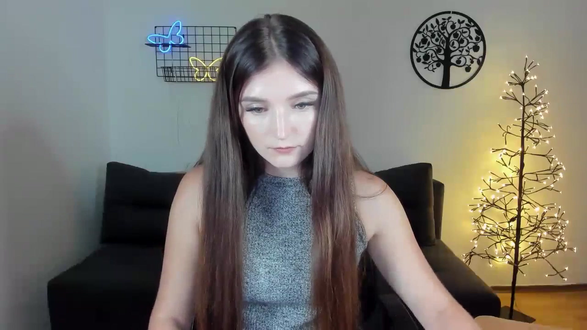 Gallery image thumbnail from TinaFerrell's myfreecams stream on, 07/17/2023, 20:09 image 7 of 20