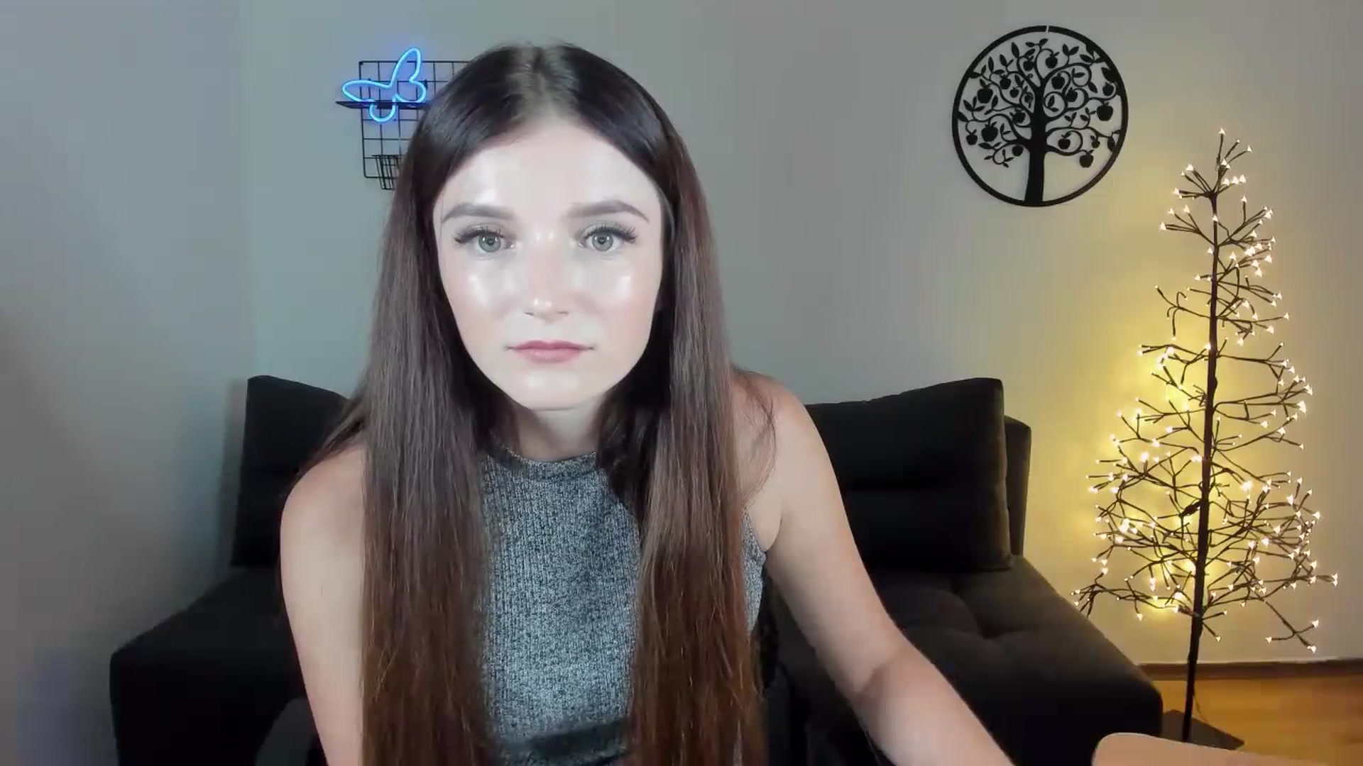 Gallery image thumbnail from TinaFerrell's myfreecams stream on, 07/17/2023, 20:50 image 3 of 20