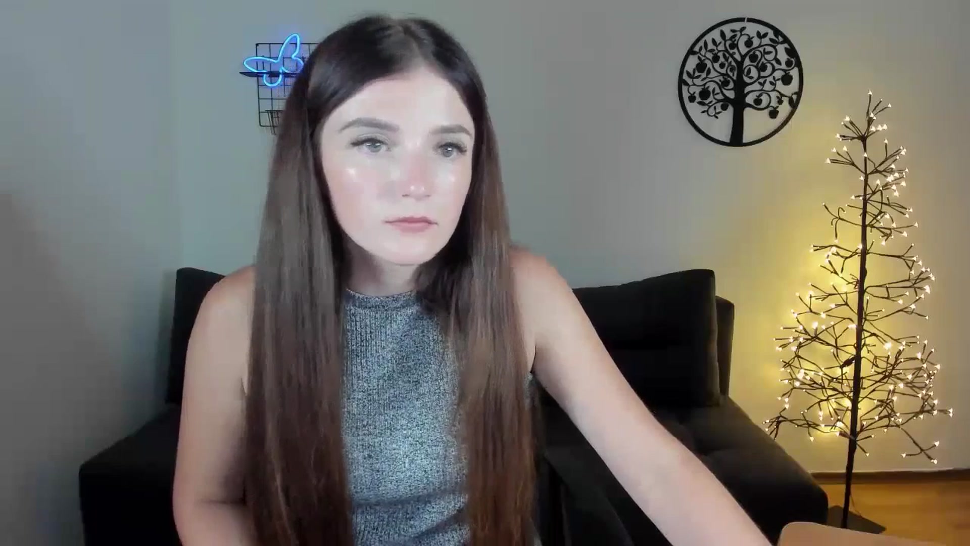 Gallery image thumbnail from TinaFerrell's myfreecams stream on, 07/17/2023, 23:23 image 18 of 20