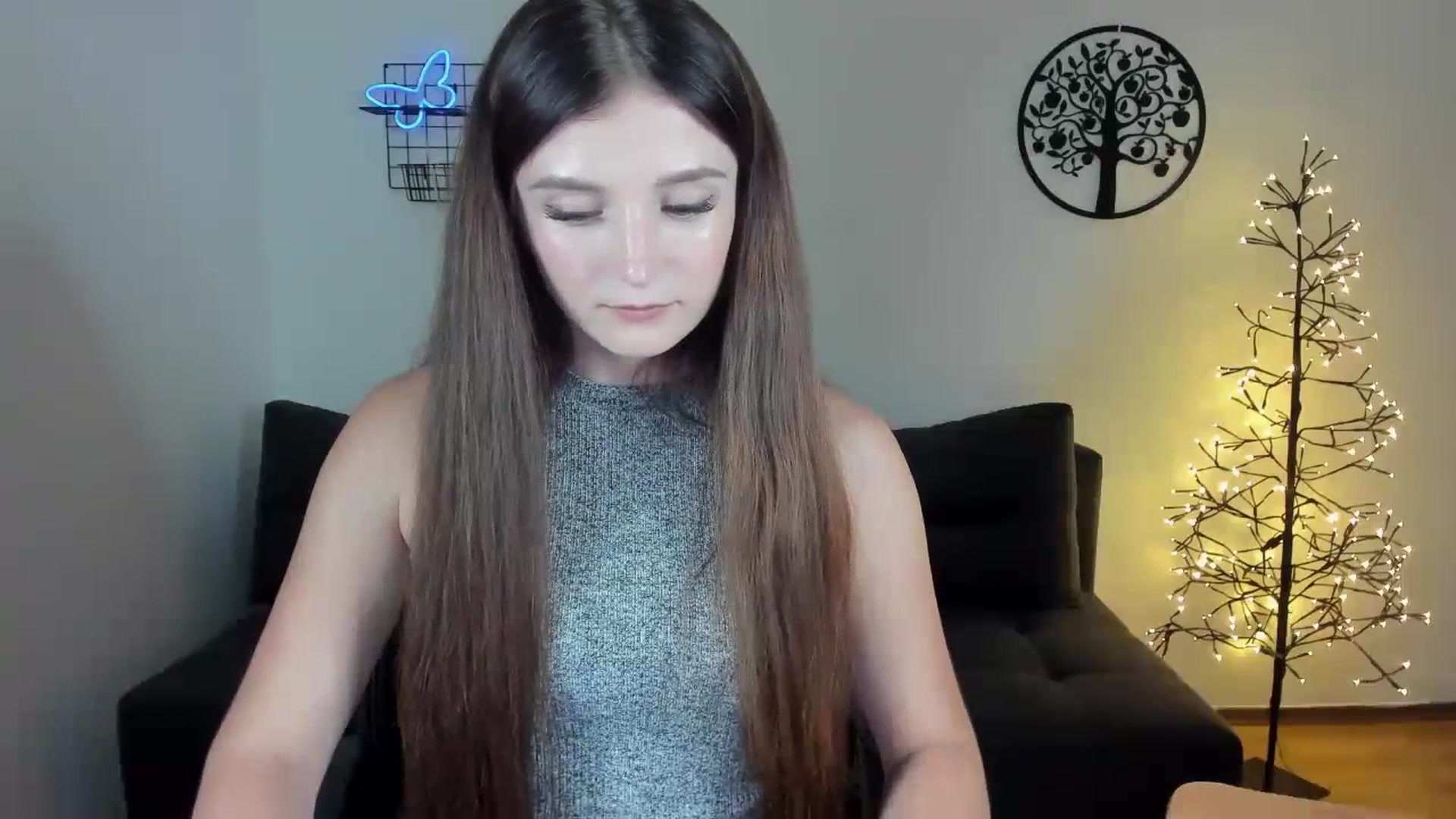 Gallery image thumbnail from TinaFerrell's myfreecams stream on, 07/17/2023, 23:23 image 10 of 20