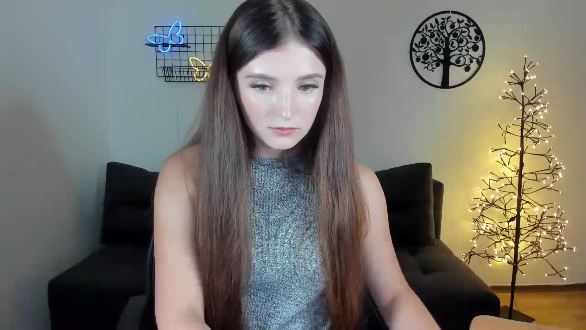 Gallery image thumbnail from TinaFerrell's myfreecams stream on, 07/17/2023, 23:23 image 5 of 20